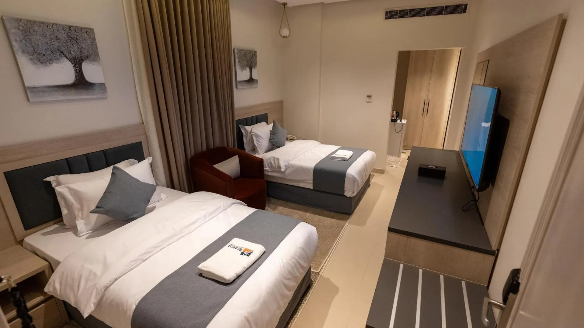 Brzeen Hotel ריאד