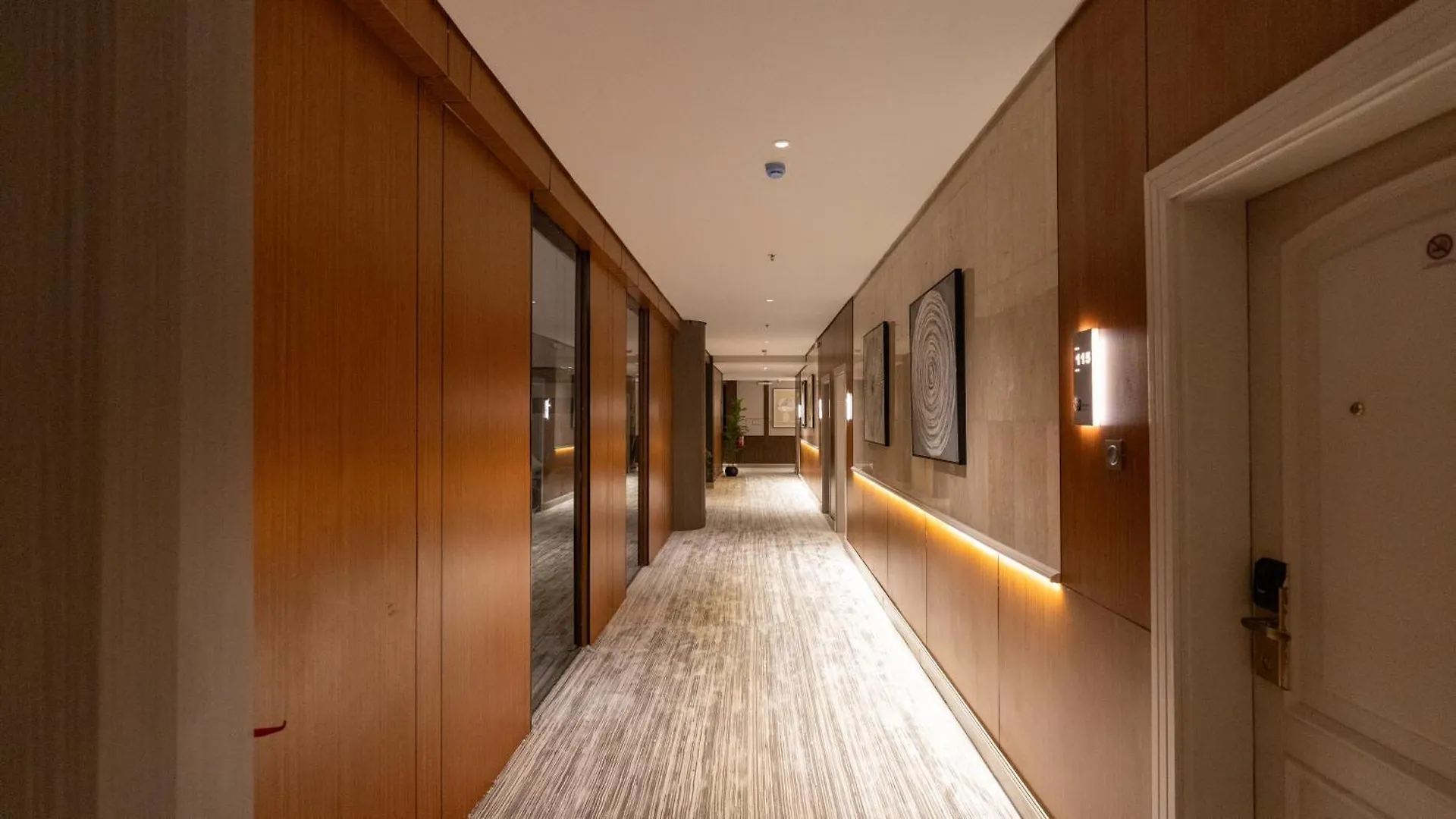 Brzeen Hotel ריאד 4*,  ערב הסעודית
